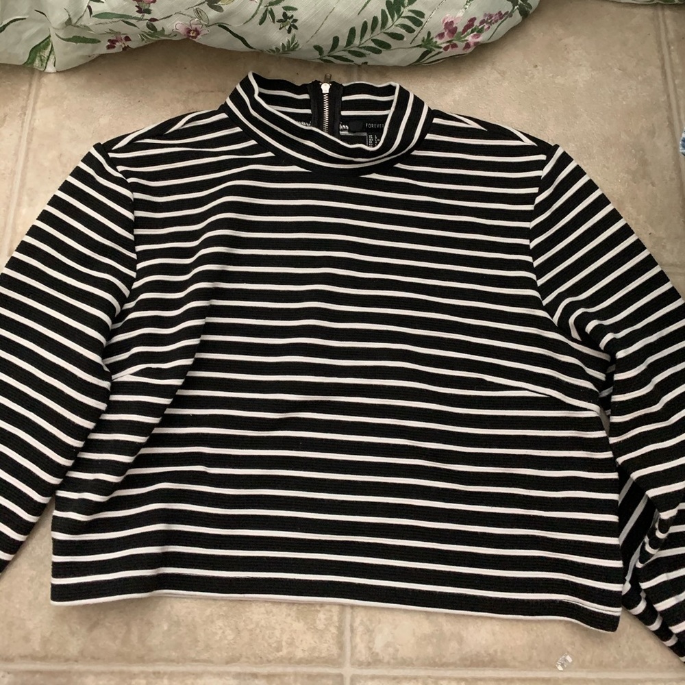 Cropped Striped Turtleneck